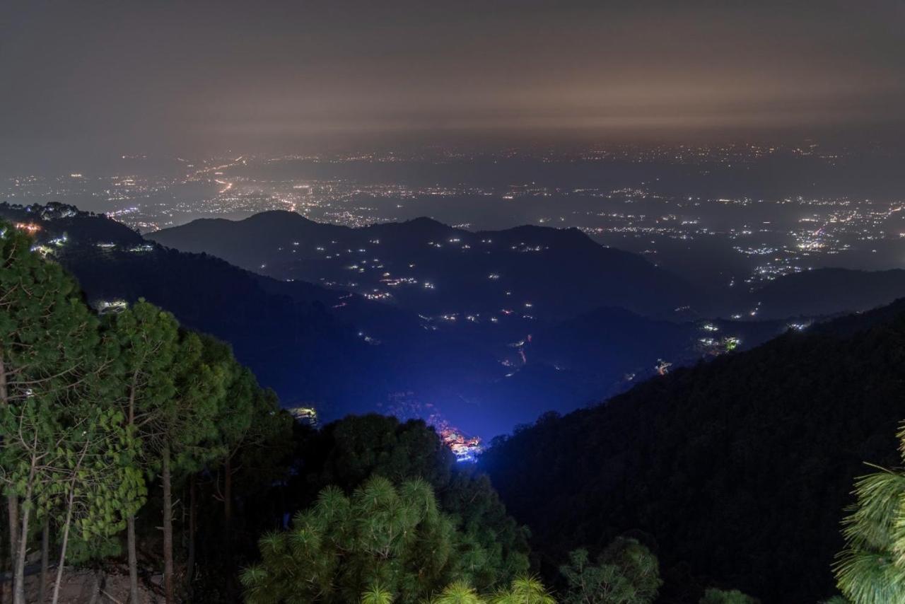Urban Wave 2Bed Rooms By The North Edge Kasauli Exterior photo