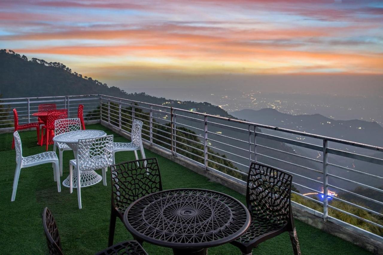 Urban Wave 2Bed Rooms By The North Edge Kasauli Exterior photo